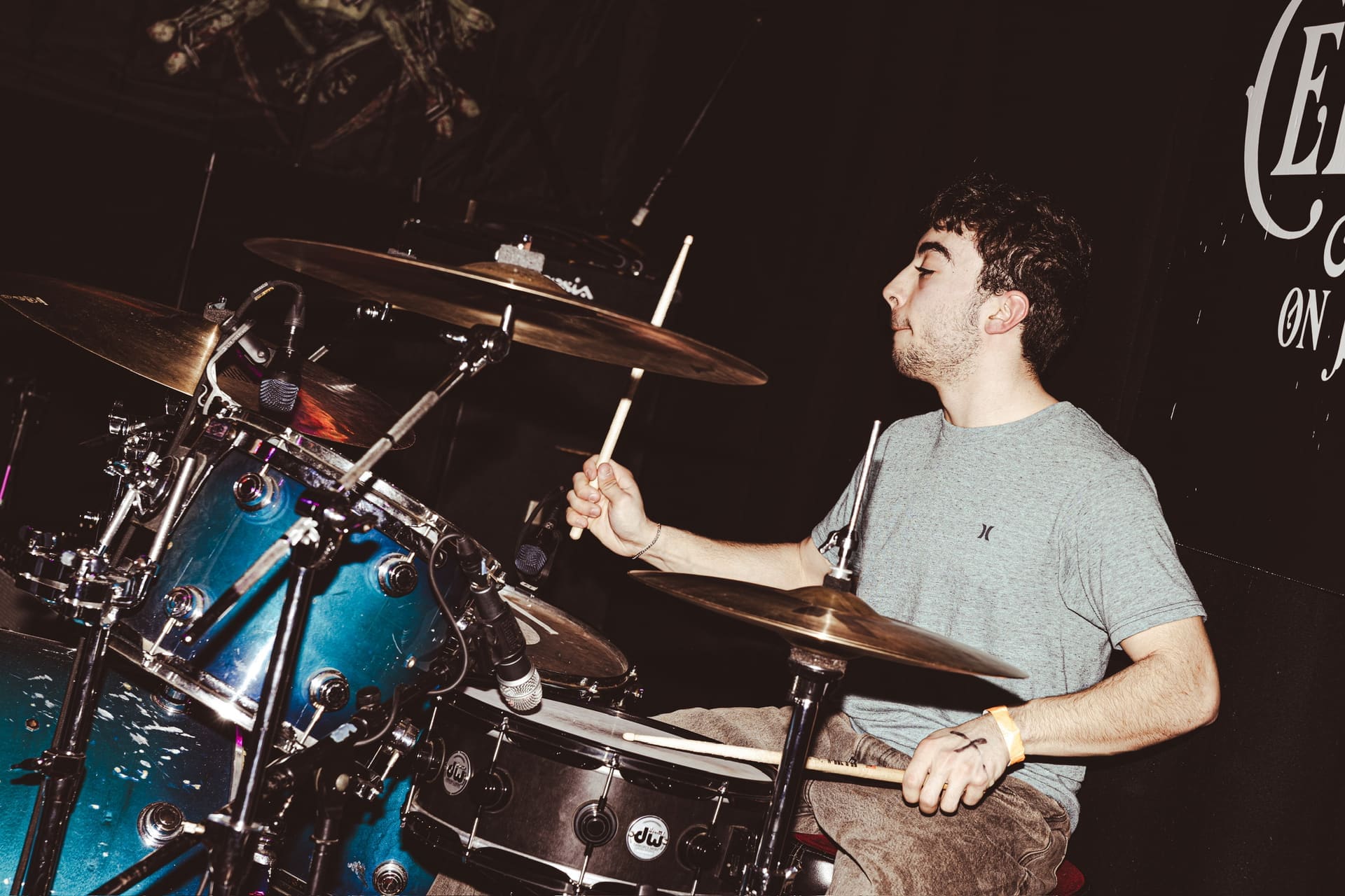 NewFare live performance photo 8