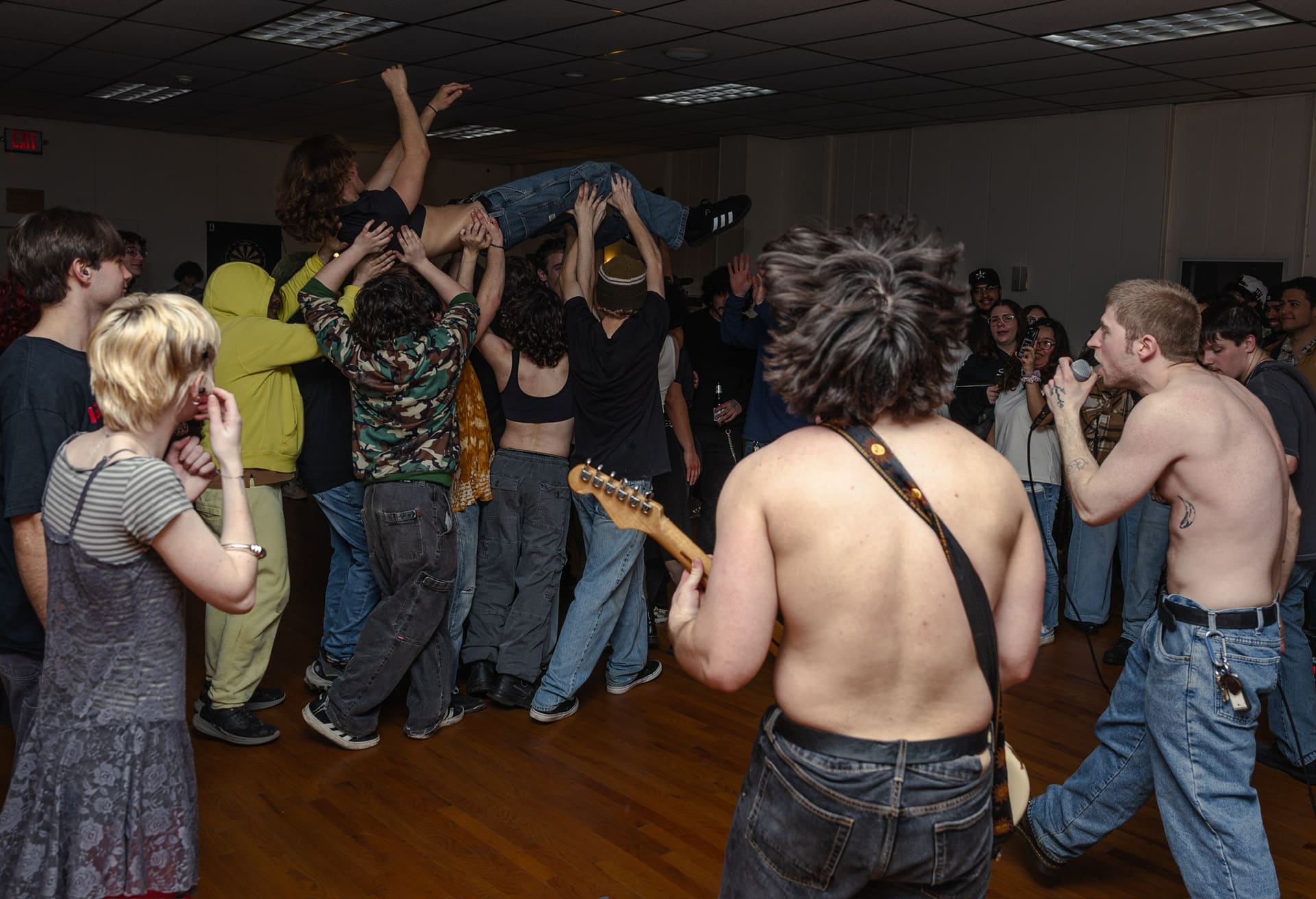 NewFare live performance photo 22