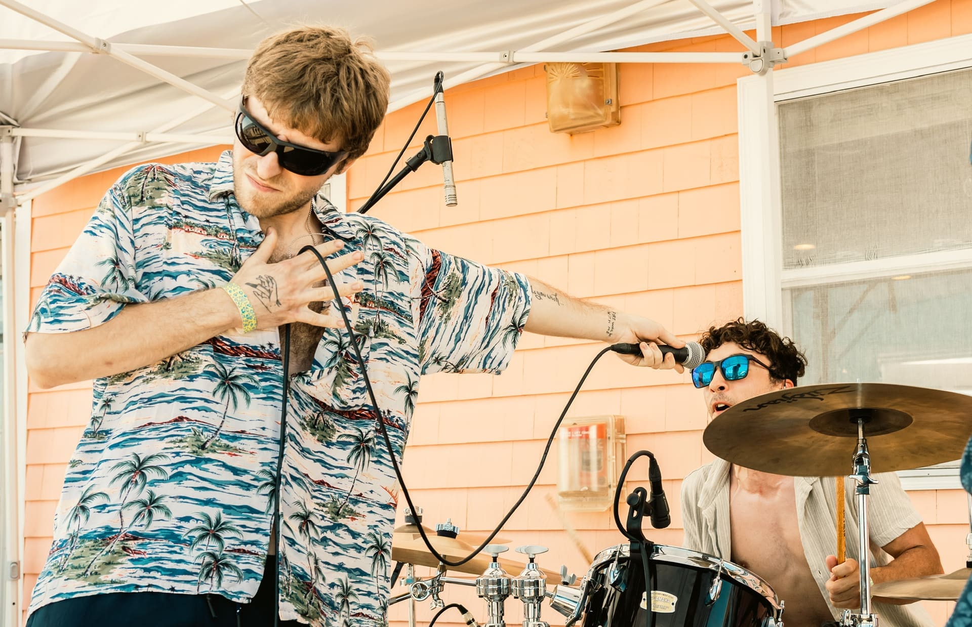 NewFare live performance photo 35