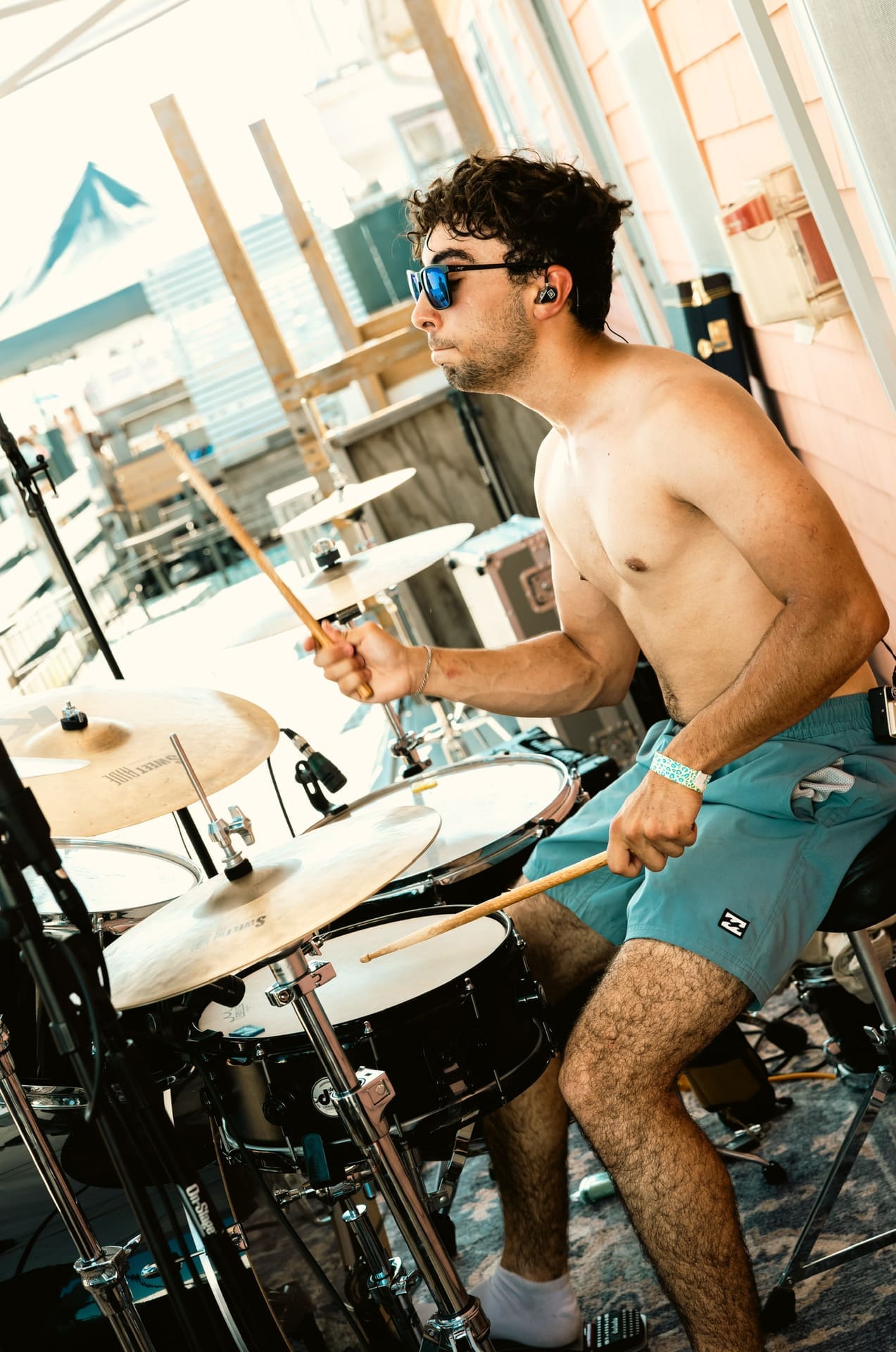 NewFare live performance photo 37