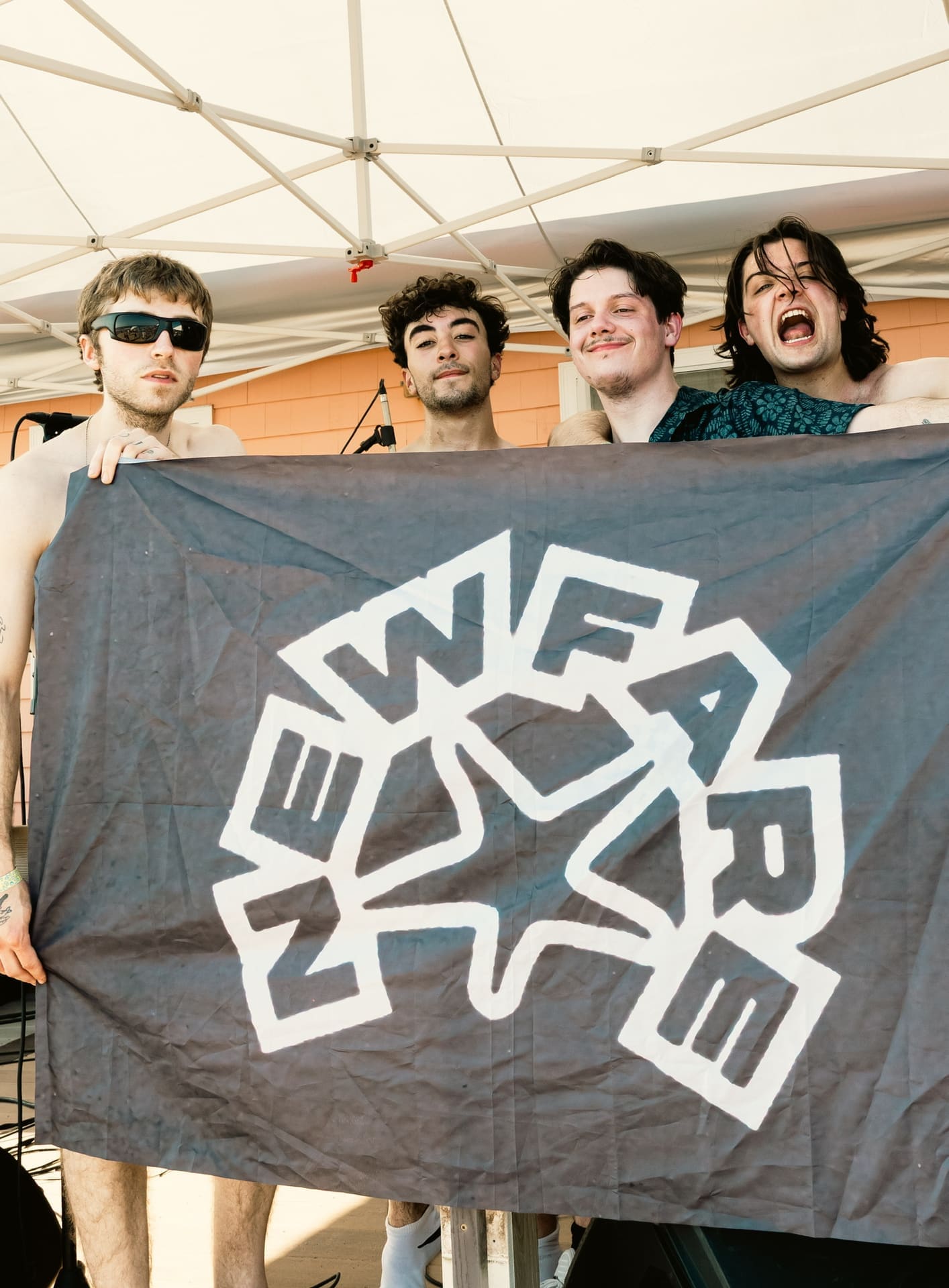 NewFare live performance photo 39