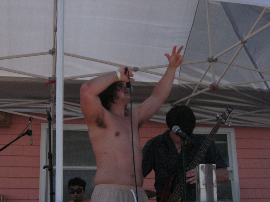 NewFare live performance photo 40