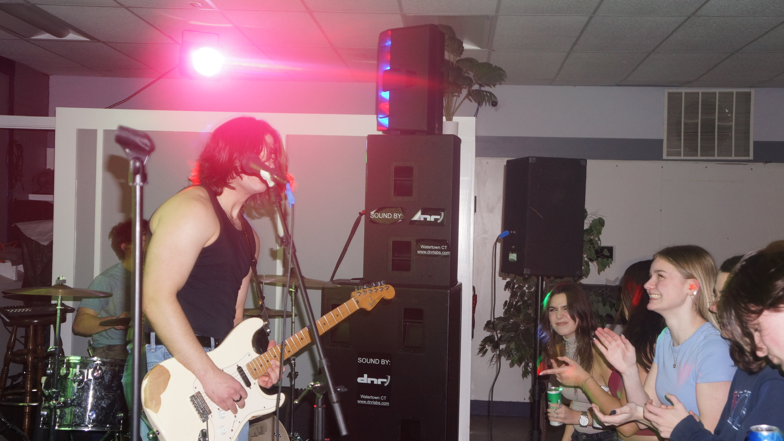 Cristiano interacting with crowd during performance